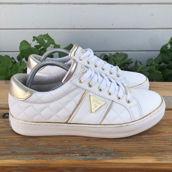 Guess Women's Gilda Atheltic Sneakers size 10 M WGMYSIDE-M White Casual Low Top - Picture 10 of 10